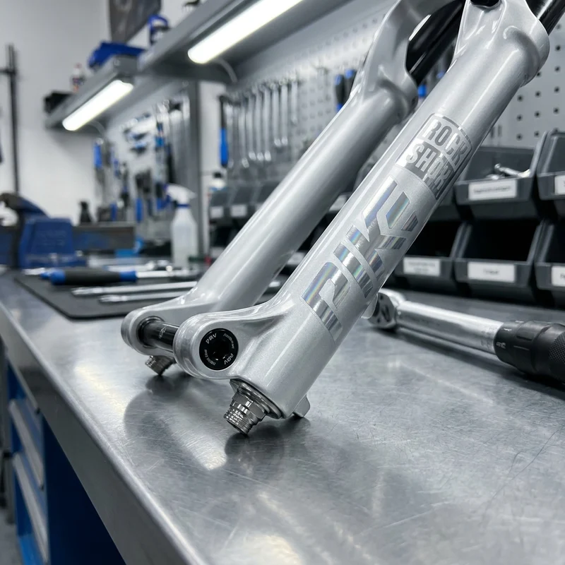 RockShox LowerLeg 29\"15x110,Boost,Pike silber, mit PRV Ventilen, 2023+