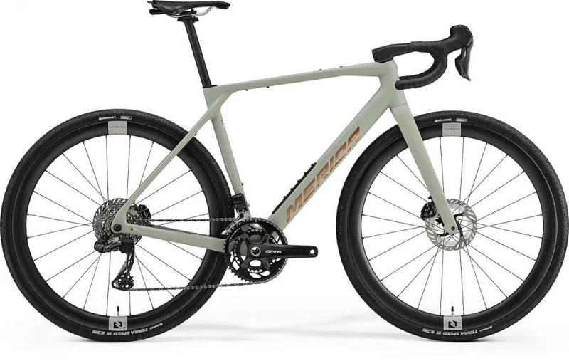 Merida MISSION 7000 matt early moss S grau - leistungsstarkes MTB in moderner Ausführung