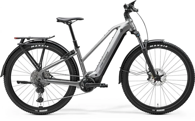 Merida eFLOAT CC 600 Lady EQ XL Grau - komfortables E-Trekkingrad für Alltag und Tour