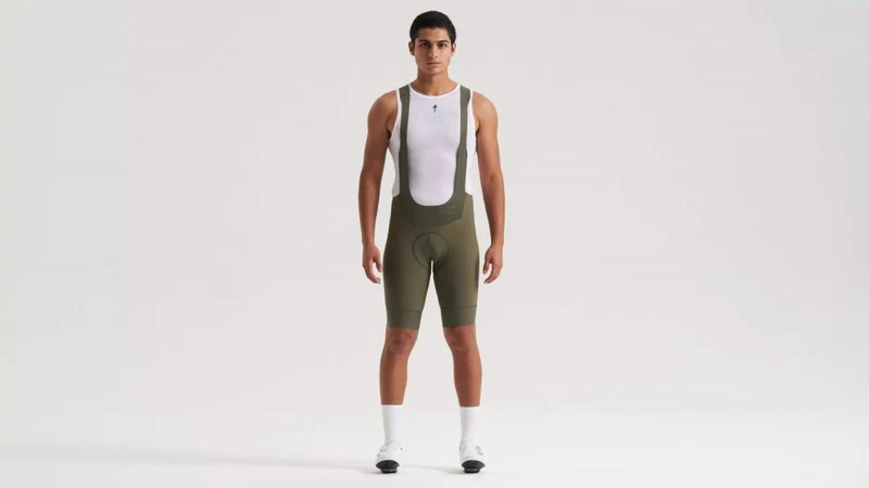 PRIME BIB SHORT MEN OAKGRN M - Premium Herren Radhose mit Trägern - Bibshort